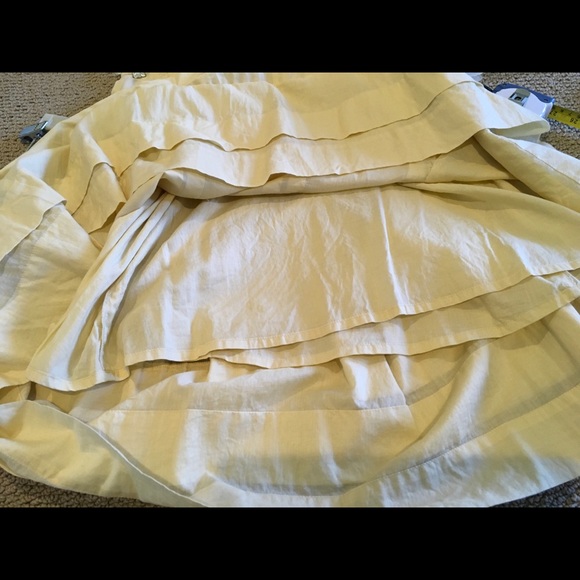 EUC CAbi Yellow Full Pleated Skirt Size 6 - Picture 6 of 7